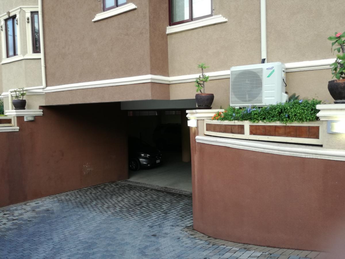 The Bellagio Getaway Apartment Kingston Exterior photo